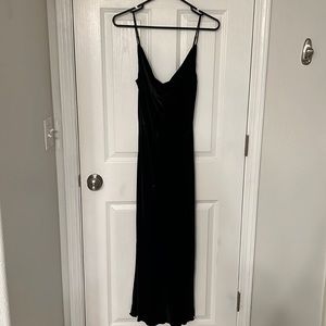 NWT Wilfred Aritzia Black Long Velvet Cowl Neck Slip Dress